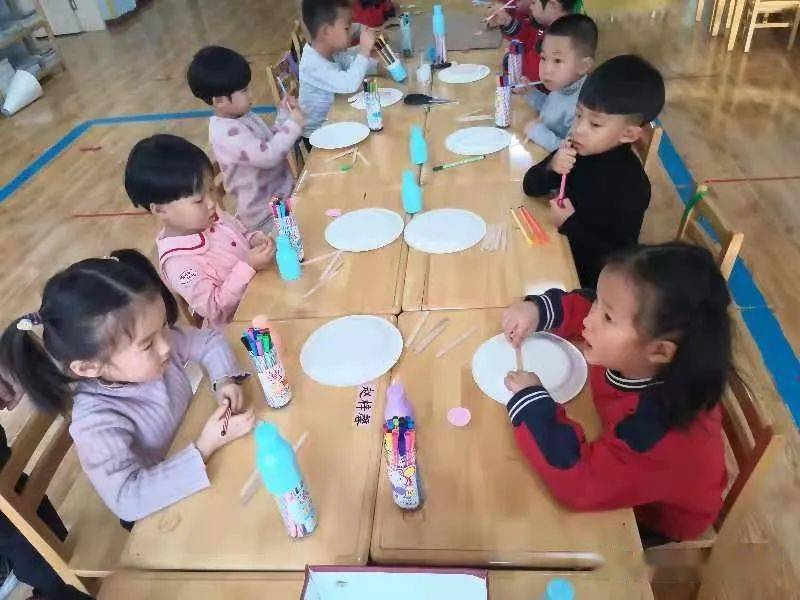 幼儿户外火箭自制玩具，探索与实践的乐趣