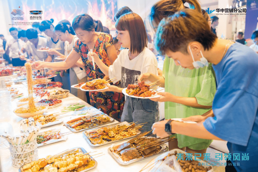 美食大街的美术魅力，探寻味蕾与视觉的双重盛宴