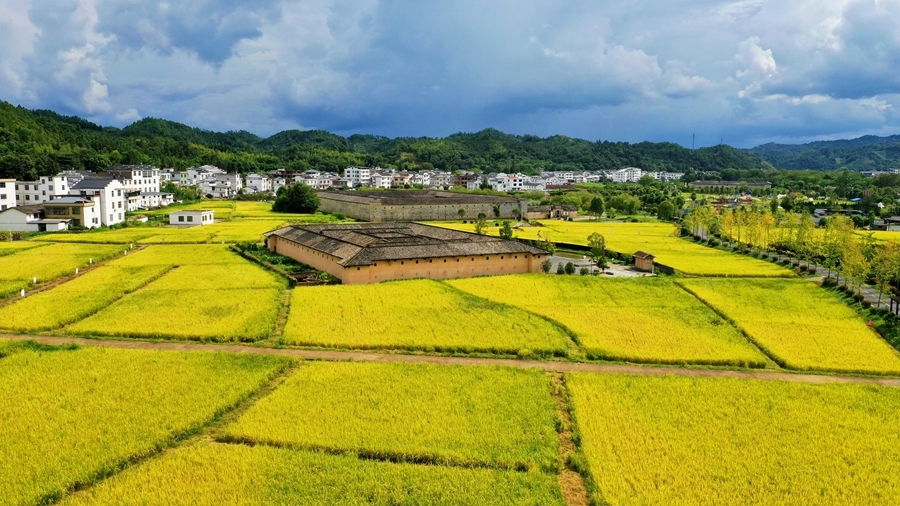 乡土农村，古老而美丽的画卷