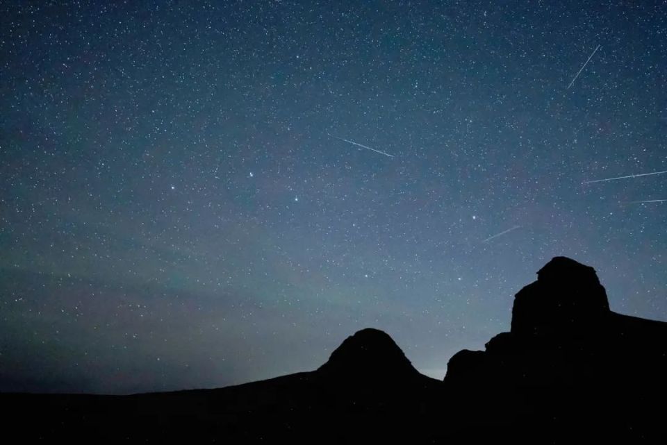 揭秘夜空之谜，为何星星会眨眼